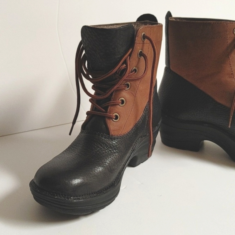Bionica black & brown leather tie-up ankle boots 6 M